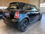 Mini One bei Sportwagen.expert - Abbildung (6 / 15)