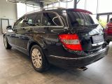 Mercedes-Benz C-Klasse bei Sportwagen.expert - Abbildung (6 / 15)