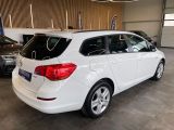 Opel Astra bei Sportwagen.expert - Abbildung (5 / 15)