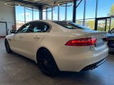 Jaguar XE bei Sportwagen.expert - Abbildung (6 / 15)