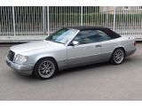 Mercedes-Benz E 220 Cabrio W124 Final Edition Automatik bei Sportwagen.expert - Abbildung (13 / 15)