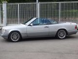 Mercedes-Benz E 220 Cabrio W124 Final Edition Automatik bei Sportwagen.expert - Abbildung (2 / 15)