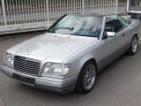 Mercedes-Benz E 220 Cabrio W124 Final Edition Automatik bei Sportwagen.expert - Abbildung (12 / 15)