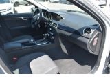 Mercedes-Benz C-Klasse bei Sportwagen.expert - Abbildung (10 / 15)