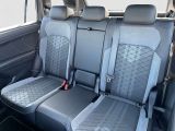 VW Tiguan Allspace bei Sportwagen.expert - Abbildung (9 / 15)
