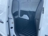 Opel Combo bei Sportwagen.expert - Abbildung (6 / 15)