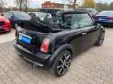 Mini One bei Sportwagen.expert - Abbildung (4 / 15)