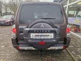 Mitsubishi Pajero bei Sportwagen.expert - Abbildung (5 / 15)