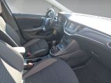 Opel Astra bei Sportwagen.expert - Abbildung (9 / 15)
