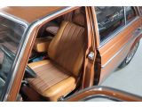 Mercedes-Benz 200 bei Sportwagen.expert - Abbildung (14 / 15)