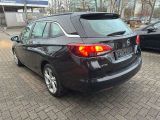 Opel Astra bei Sportwagen.expert - Abbildung (8 / 15)