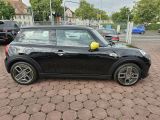Mini Cooper bei Sportwagen.expert - Abbildung (4 / 15)