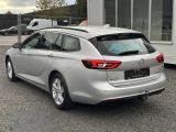 Opel Insignia bei Sportwagen.expert - Abbildung (4 / 15)