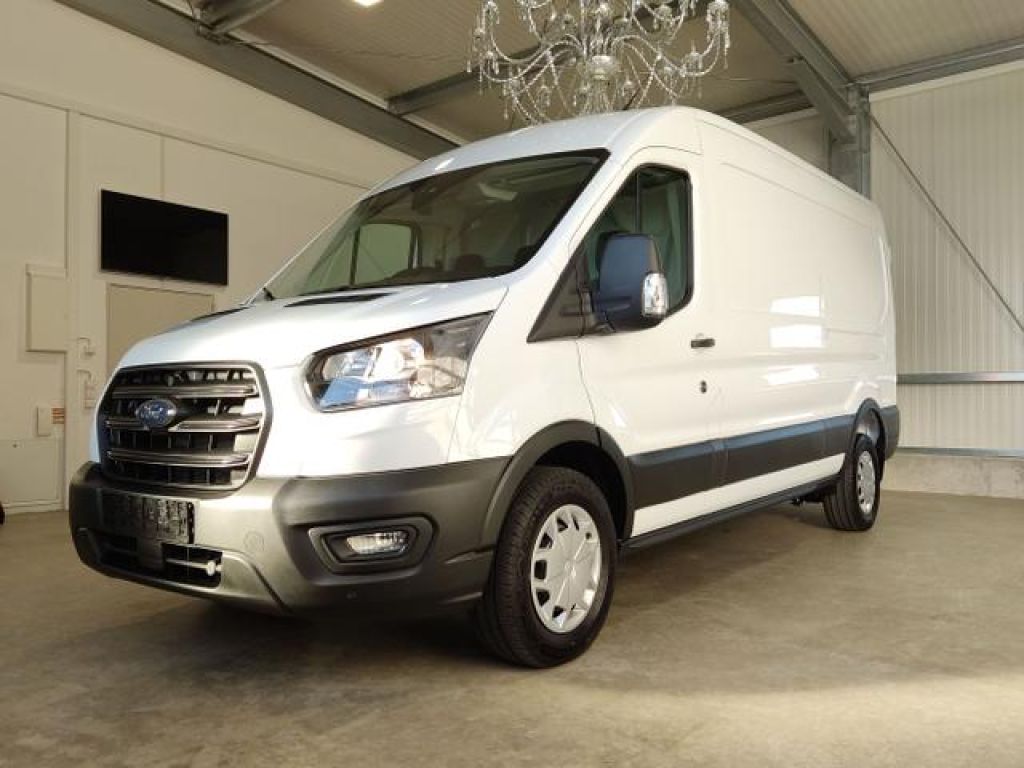 Ford Transit bei Sportwagen.expert - Hauptabbildung