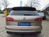 VW Touareg bei Sportwagen.expert - Abbildung (9 / 15)