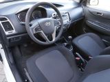 Hyundai i20 bei Sportwagen.expert - Abbildung (8 / 15)