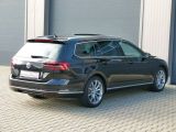 VW Passat bei Sportwagen.expert - Abbildung (6 / 15)