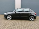 Audi A1 bei Sportwagen.expert - Abbildung (4 / 15)