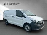 Mercedes-Benz 111 bei Sportwagen.expert - Abbildung (8 / 15)