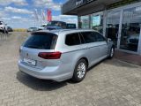VW Passat bei Sportwagen.expert - Abbildung (4 / 10)