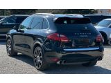 Porsche Cayenne bei Sportwagen.expert - Abbildung (6 / 15)