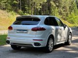 Porsche Cayenne bei Sportwagen.expert - Abbildung (9 / 15)