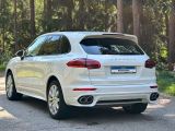 Porsche Cayenne bei Sportwagen.expert - Abbildung (6 / 15)