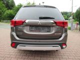 Mitsubishi Outlander bei Sportwagen.expert - Abbildung (5 / 13)