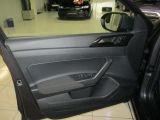 VW Taigo bei Sportwagen.expert - Abbildung (4 / 15)
