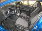 Kia Stonic bei Sportwagen.expert - Abbildung (6 / 15)