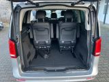 Mercedes-Benz V-Klasse bei Sportwagen.expert - Abbildung (13 / 15)
