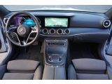 Mercedes-Benz E-Klasse bei Sportwagen.expert - Abbildung (8 / 15)