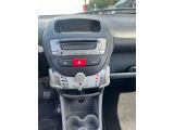 Toyota Aygo bei Sportwagen.expert - Abbildung (8 / 9)