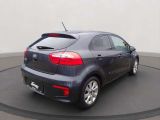 Kia Rio bei Sportwagen.expert - Abbildung (6 / 15)