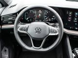 VW Touareg bei Sportwagen.expert - Abbildung (14 / 15)