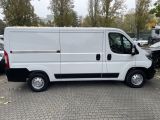 Opel Movano bei Sportwagen.expert - Abbildung (6 / 15)