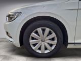 VW Passat bei Sportwagen.expert - Abbildung (6 / 14)