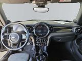 Mini Cooper bei Sportwagen.expert - Abbildung (12 / 15)