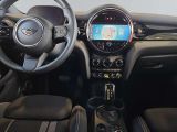 Mini Cooper bei Sportwagen.expert - Abbildung (13 / 15)