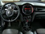 Mini Cooper bei Sportwagen.expert - Abbildung (6 / 15)