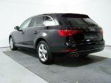 Audi A4 bei Sportwagen.expert - Abbildung (13 / 15)