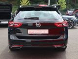 Opel Insignia bei Sportwagen.expert - Abbildung (4 / 15)