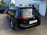 VW Passat bei Sportwagen.expert - Abbildung (6 / 14)