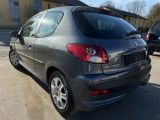 Peugeot 206+ bei Sportwagen.expert - Abbildung (4 / 12)