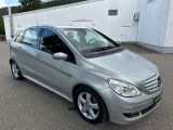 Mercedes-Benz B-Klasse bei Sportwagen.expert - Abbildung (9 / 15)