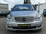 Mercedes-Benz B-Klasse bei Sportwagen.expert - Abbildung (10 / 15)