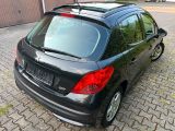 Peugeot 207 bei Sportwagen.expert - Abbildung (14 / 15)