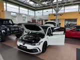 VW Golf GTI bei Sportwagen.expert - Abbildung (2 / 15)