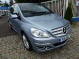 Mercedes-Benz B-Klasse bei Sportwagen.expert - Abbildung (2 / 10)