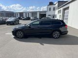 VW Passat bei Sportwagen.expert - Abbildung (2 / 15)